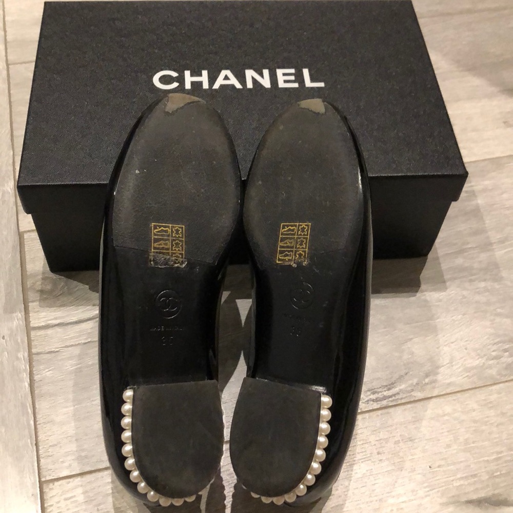 Authentic Chanel Opera Pearl Flats - Picture 8 of 10